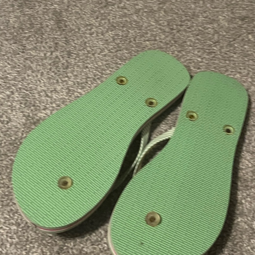 NWOT vera Bradley pink paisley sandal flip flop size 9/10 - Picture 7 of 9